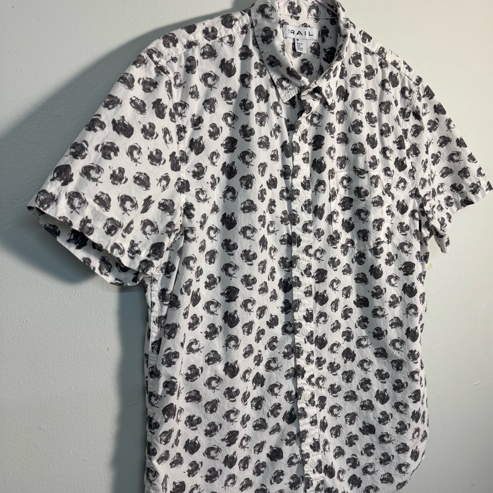 Rails Men's White Short-Sleeve Button-Up Shirt with Black Brushstroke Print